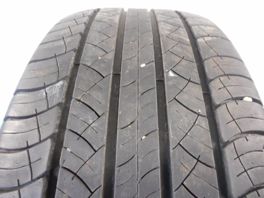 MICHELIN Latitude Tour HP 255/50R19 All-Season
