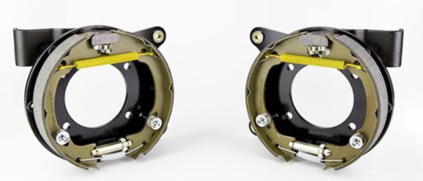 Wilwood 249-7118/19 Brackets (2) - Disc/Drum Mustang 8.8 2.50in Offset 1pc vented