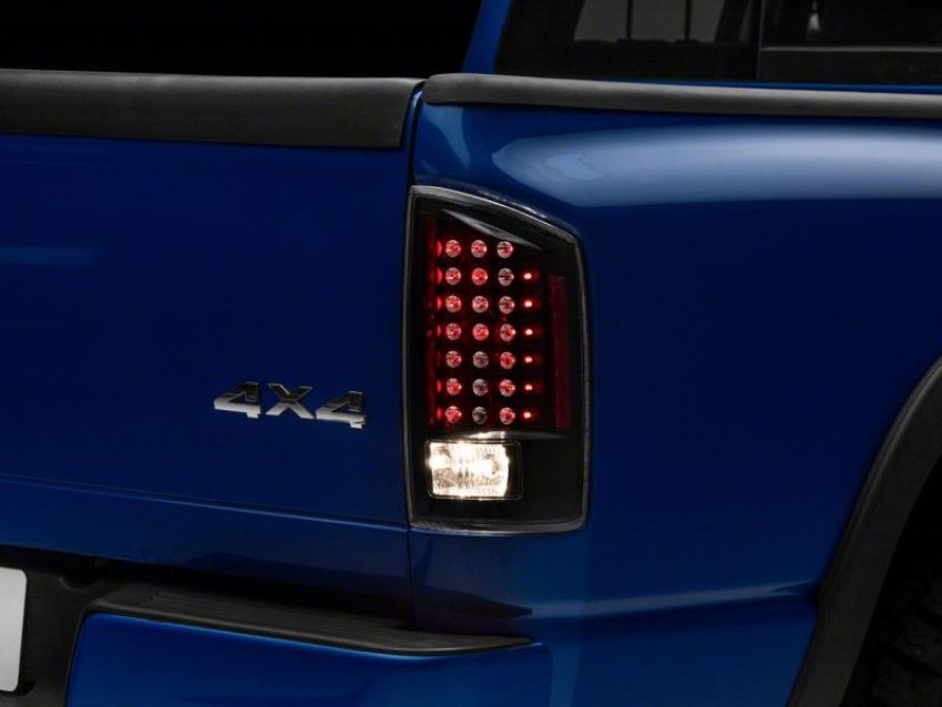 Raxiom R110152 07-08 Dodge RAM 1500 LED Tail Lights- Blk Housing (Clear Lens)