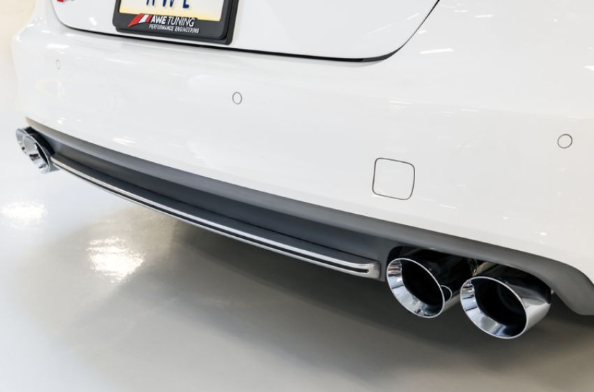 AWE Tuning 3015-42012 Audi C7 / C7.5 S7 4.0T Touring Edition Exhaust - Polished Silver Tips
