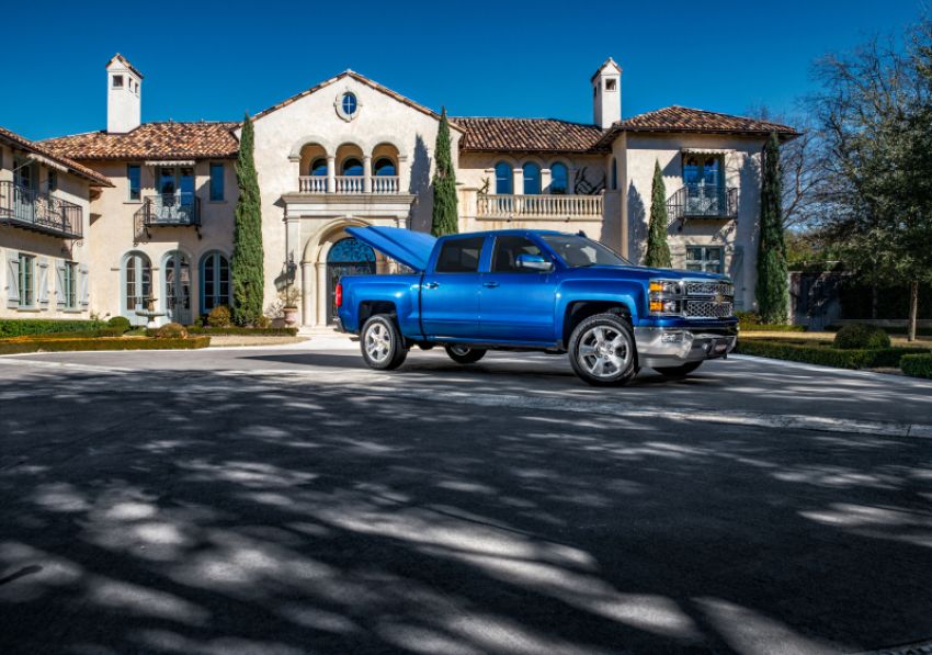 Undercover UC1178L-G7C 19-20 Chevy Silverado 1500 5.8ft Elite LX Bed Cover - Pull Me Over Red