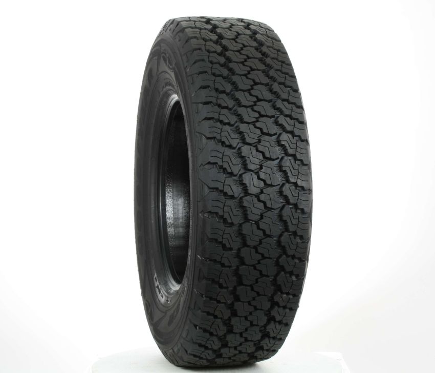 GOODYEAR Wrangler Silentarmor 215/85R16 All-Season