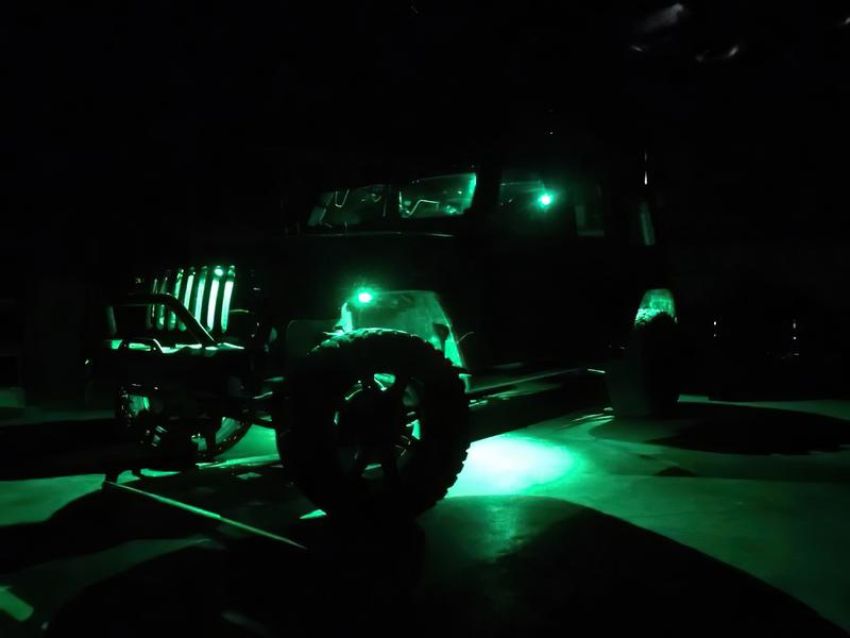 Oracle Lighting 5818-333 Bluetooth + RF ColorSHIFT Underbody Wheel Well Rock Light Kit - 4 PCS