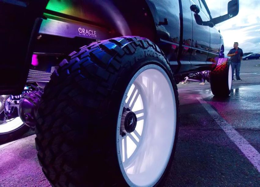 Oracle Lighting 5818-333 Bluetooth + RF ColorSHIFT Underbody Wheel Well Rock Light Kit - 4 PCS