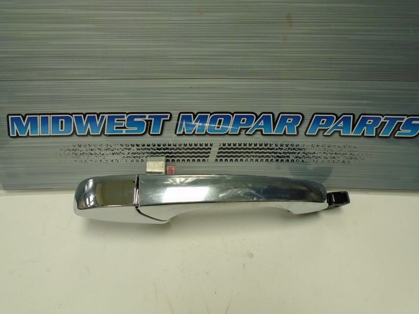 Chrysler Genuine 5065800AH Door Handle, Exterior