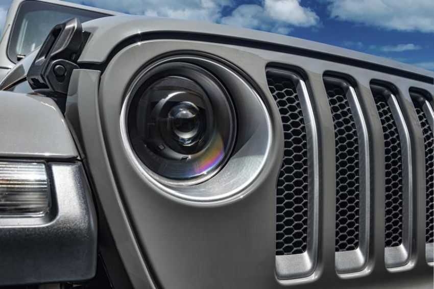 Oracle Lighting 5839-023 Oculus Switchback Bi-LED Projector Headlights -Jeep Wrangler JL/Gladiator JT