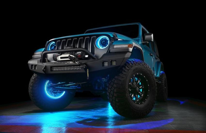 Oracle Lighting 5839-335 Oculus ColorSHIFT Bi-LED Projector Headlights -Jeep Wrangler JL / Gladiator JT