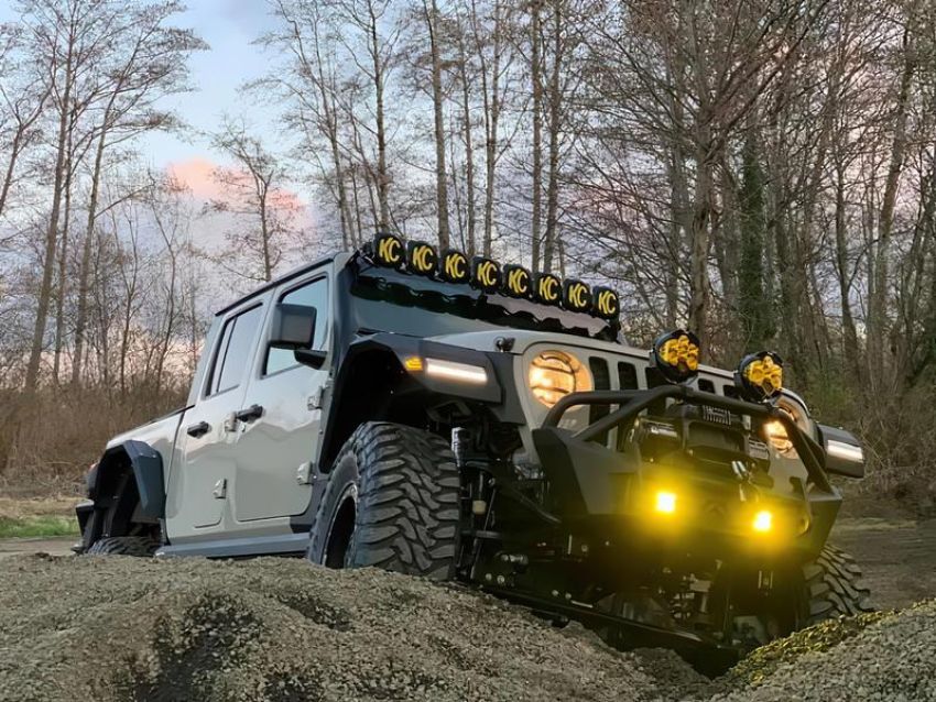 Oracle Lighting 5853-504 ORACLE Lighting Jeep Wrangler JL/Gladiator JT Smoked Lens LED Front Sidemarkers