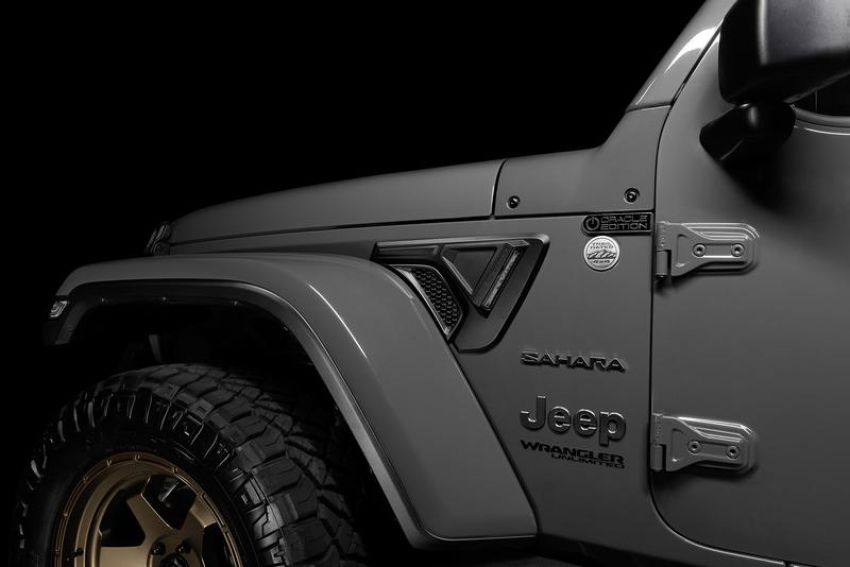 Oracle Lighting 5861-504 Sidetrack LED Lighting System For Jeep Wrangler JL / Gladiator JT