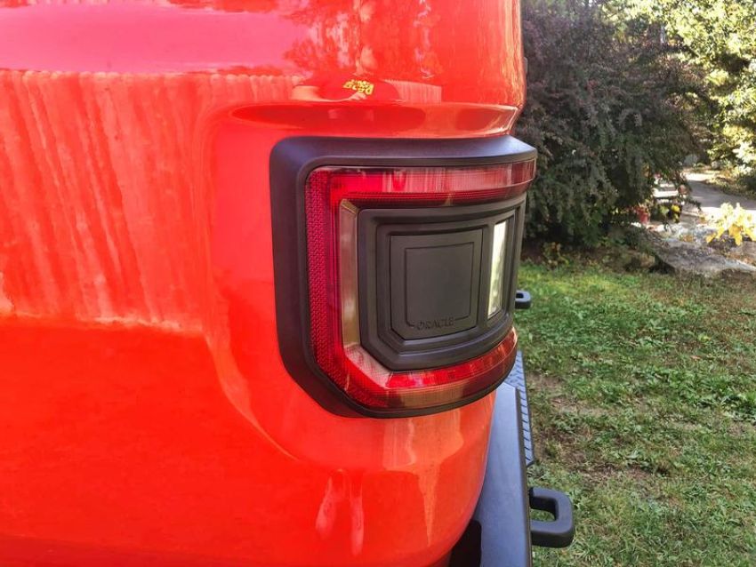 Oracle Lighting 5882-504 ORACLE Lighting Flush Mount LED Tail Lights for Jeep Gladiator JT