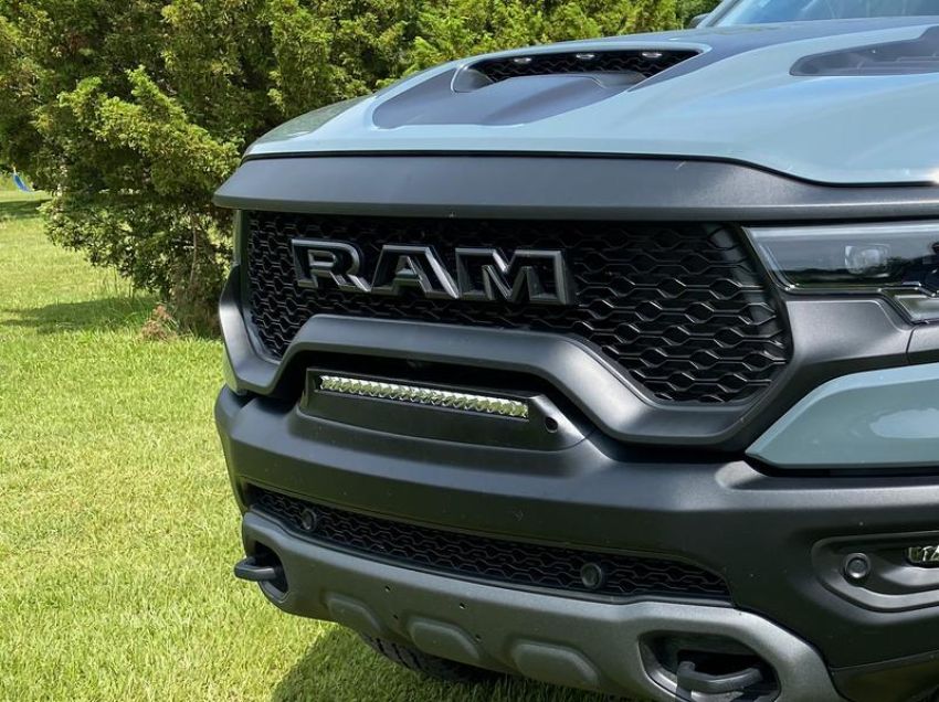 Oracle Lighting 5885-001 ORACLE Lighting 2019-2024 RAM Rebel/TRX Front Bumper Flush LED Light Bar System