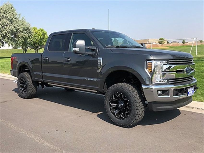 Tuff Country 22970 05-23 Ford F-250 4wd 2.5in Leveling Kit Front (No Shocks)
