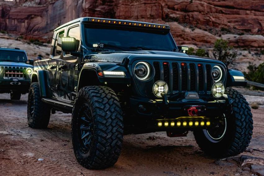 Oracle Lighting 5917-023 Integrated Windshield Roof LED Light Bar System for Wrangler JL / Gladiator JT