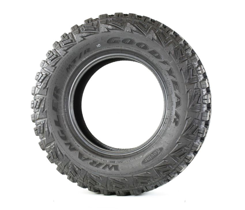 GOODYEAR Wrangler MT/R With Kevlar 285/75R18 All-Season
