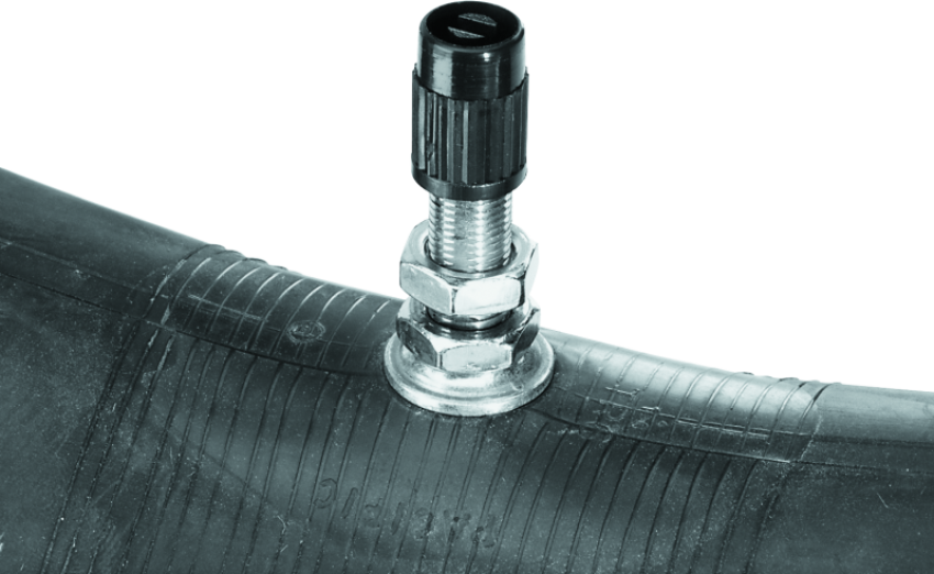 TwinPower 281105 Twin Power Tube 400/450-18 TR6 Metal Center Valve