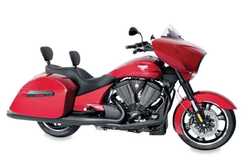 Mustang Motorcycle 79567 Mustang 10-17 Victory Cross Roads, Cross, Hard-Ball, Magnum Touring 1PC Seat w/DBR  - Black