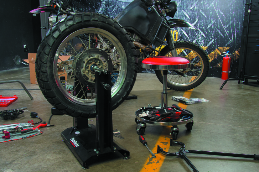 BikeMaster 152460 Ultimate Shop Stool w/ Tool Caddy