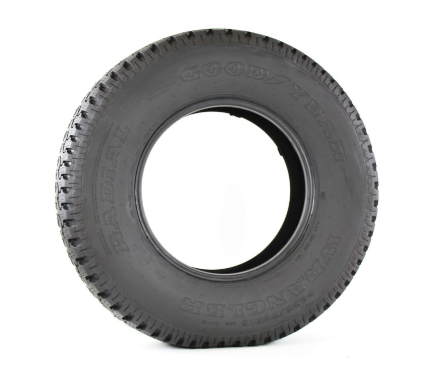 GOODYEAR Wrangler Radial 205/75R15 All-Season