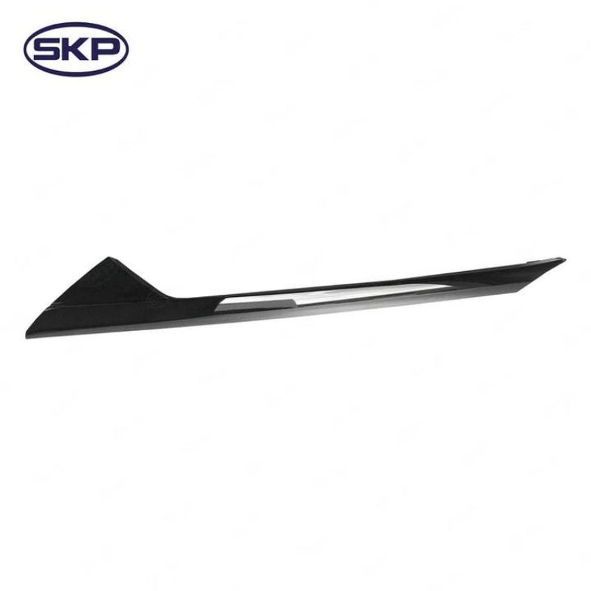 SKYWARD AUTOMOTIVE SK601092 Windshield Molding