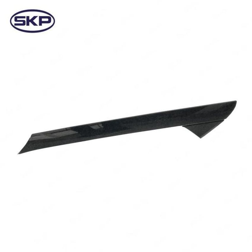 SKYWARD AUTOMOTIVE SK601092 Windshield Molding