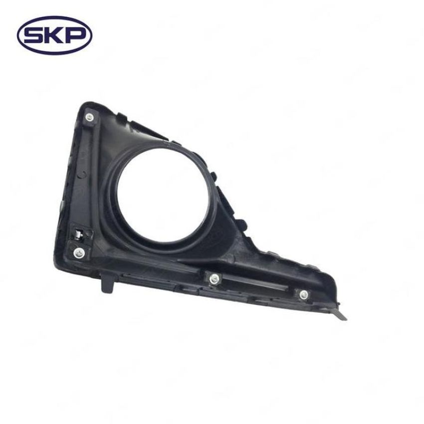SKYWARD AUTOMOTIVE SK601328 Fog Light Bezel