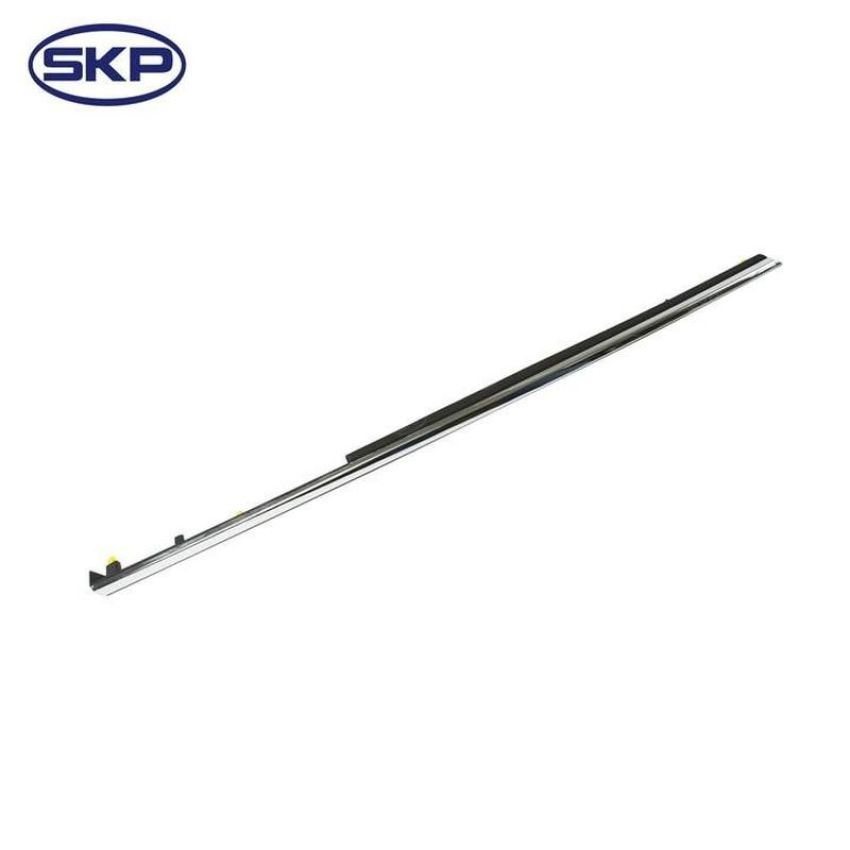 SKYWARD AUTOMOTIVE SK601547 Fender Molding