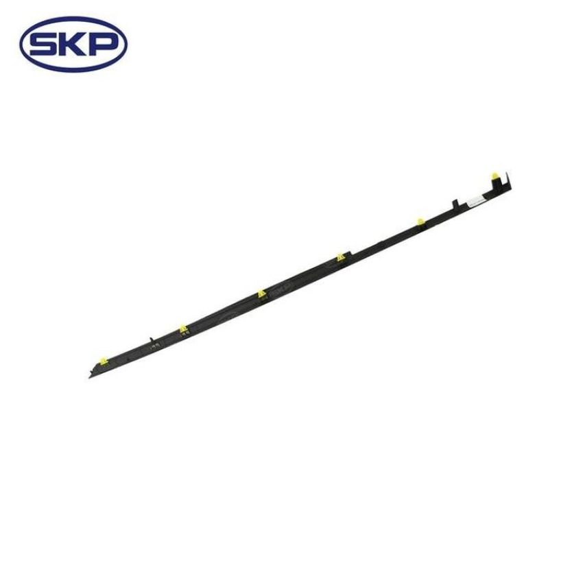 SKYWARD AUTOMOTIVE SK601547 Fender Molding