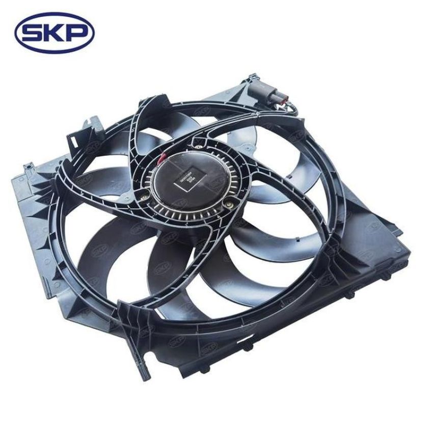 SKYWARD AUTOMOTIVE SK621307 Dual Radiator and Condenser Fan Assembly