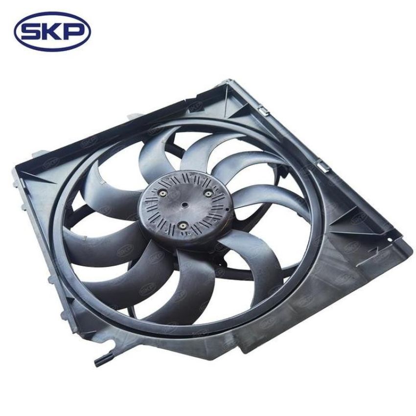 SKYWARD AUTOMOTIVE SK621307 Dual Radiator and Condenser Fan Assembly