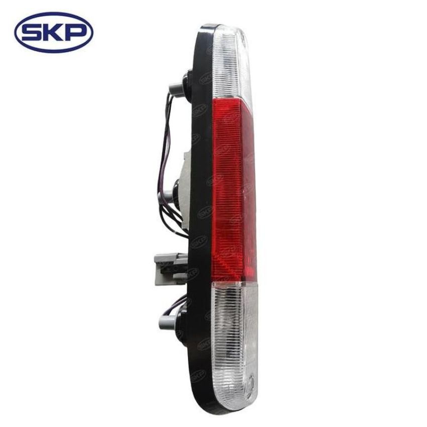 SKYWARD AUTOMOTIVE SK923206 Center High Mount Stop Light