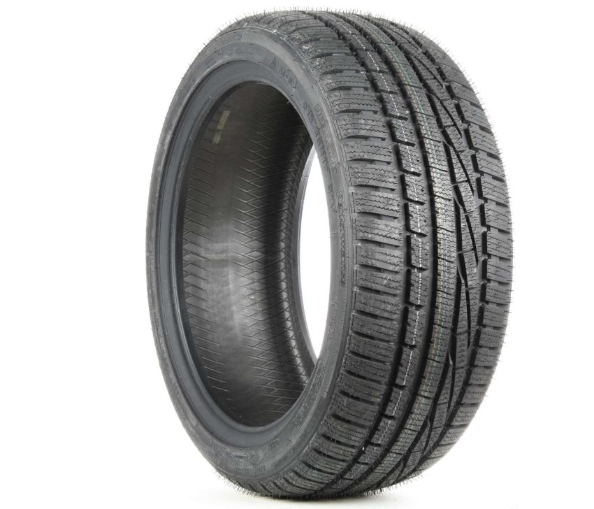 GOODYEAR Ultra Grip Performance 215/45R17
