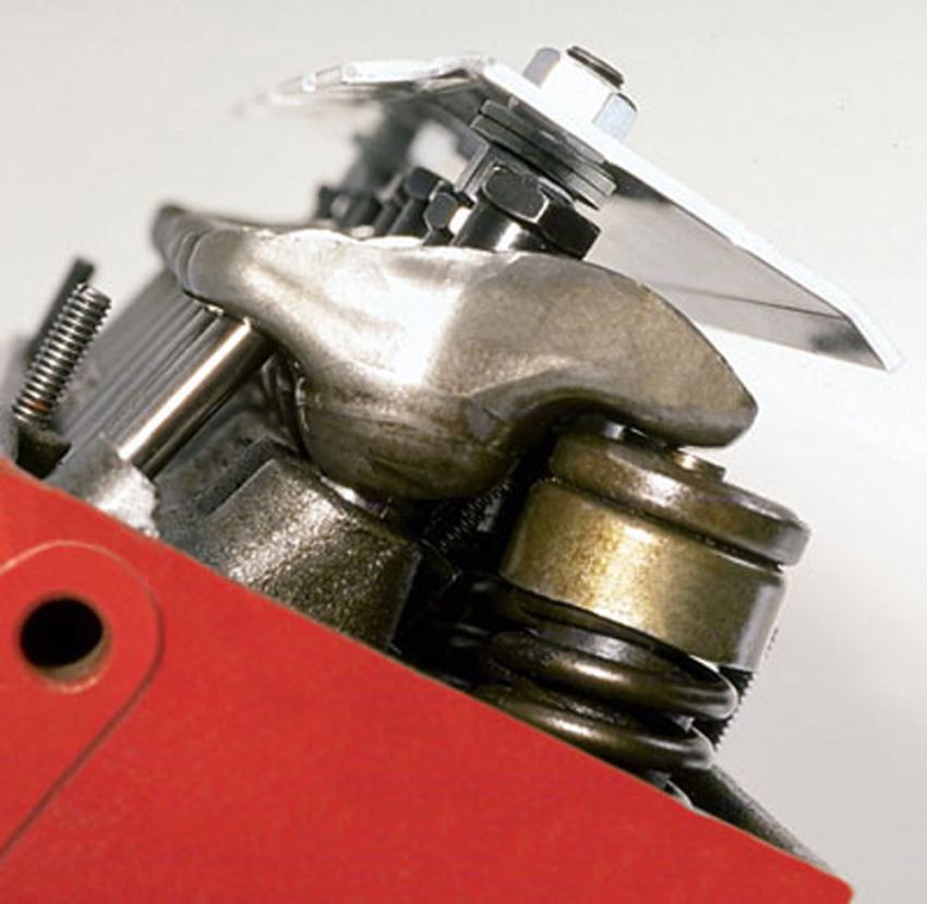 MOROSO MOR67700 Valve Train Oil Deflecto