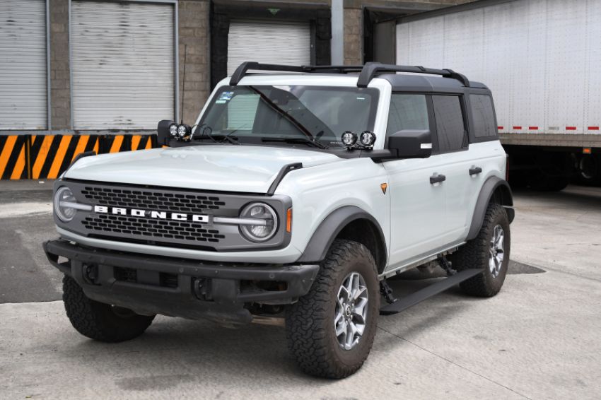 Go Rhino 20412974PC RealTruck 21-24 Ford Bronco 4dr VoltStep Electric Running Board Kit (No Drill) - Tex. Blk