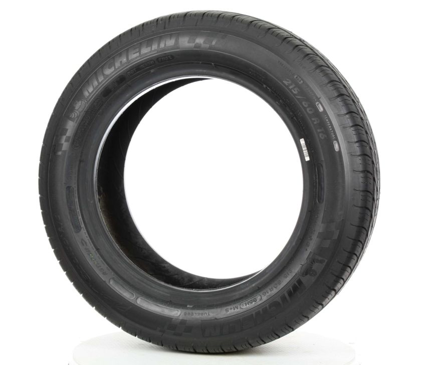 MICHELIN Pilot Exalto A/S 215/60R16 All-Season