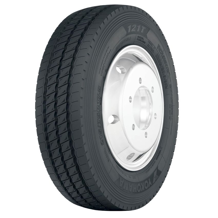 YOKOHAMA 121T 235/75R17.5 Winter