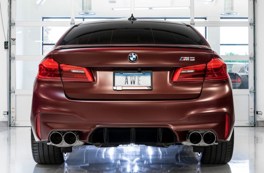AWE Tuning 3020-42070 18-19 BMW M5 (F90) 4.4T AWD Cat-back Exhaust - Track Edition (Chrome Silver Tips)