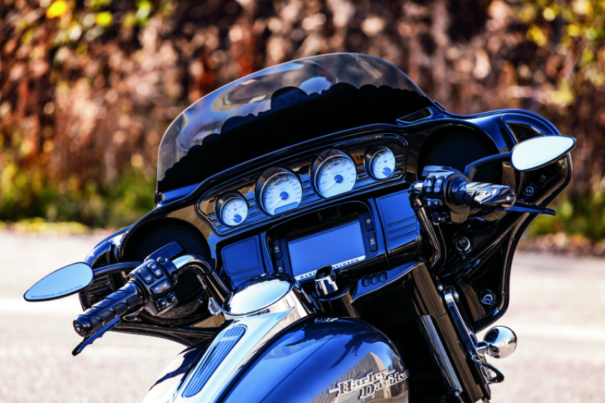 Kuryakyn 6979 Tri-Line Inner Fairing Cover Plates Gloss Black