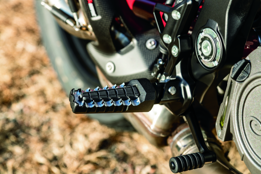 Kuryakyn 3289 Splined Adaptor Black