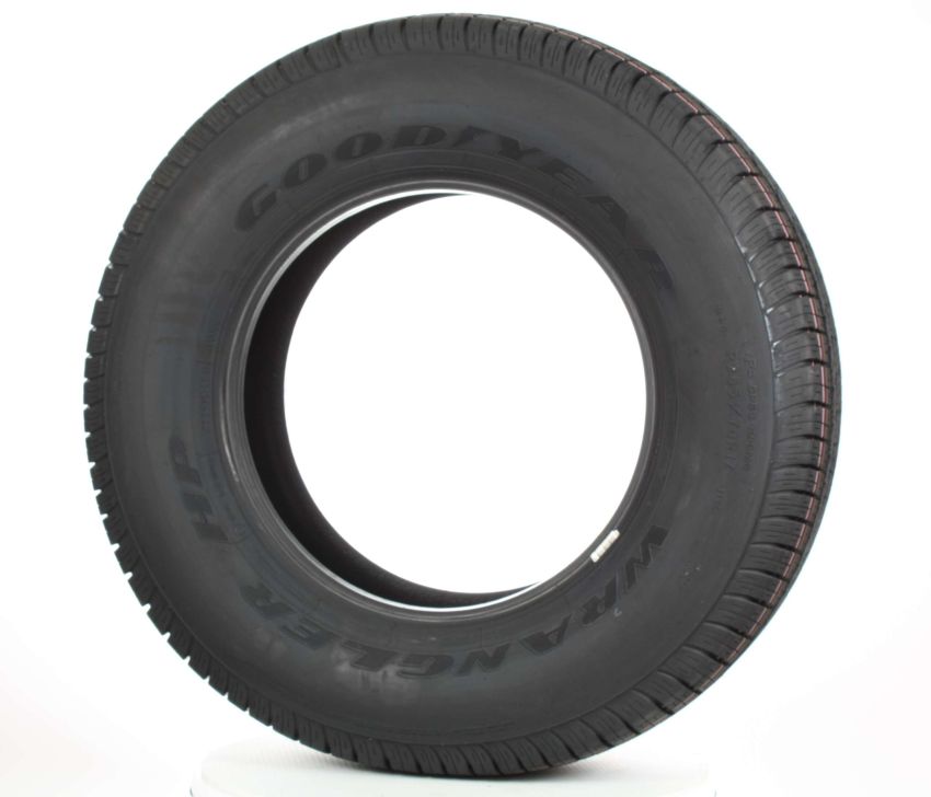 GOODYEAR Wrangler HP 215/70R16 All-Season