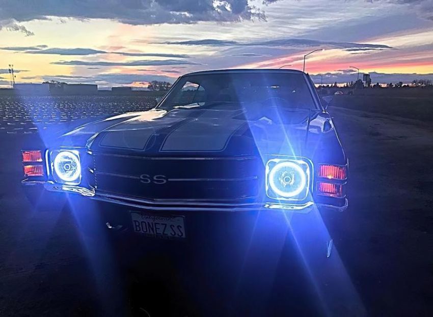 Oracle Lighting 6905-001 ORACLE Lighting Pre-Installed Lights 7 IN. Sealed Beam - White Halo