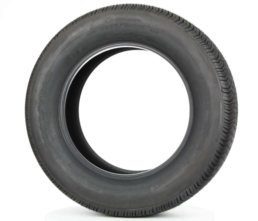GOODYEAR Eagle RS-A 215/45R17 All-Season