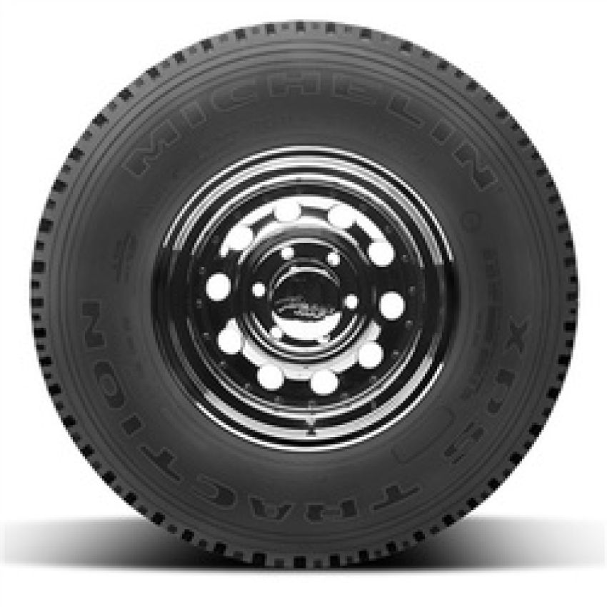 MICHELIN XPS Traction 215/85R16 All-Season