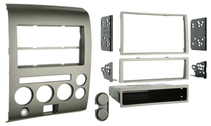 Metra 99-7606 '06- 07 ARMADA/TITAN 06-07 With DUAL ZONE AC Medium