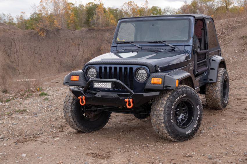 Bushwacker 14007 97-06 Jeep Wrangler Trail Armor Front Corners - Black