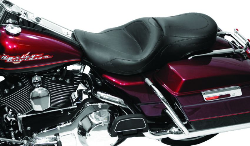 Mustang Motorcycle 75486 Mustang 97-07 Harley Road King, 06-07 Street Glide, 00-05 Eagle Sport Touring 1PC Seat - Black