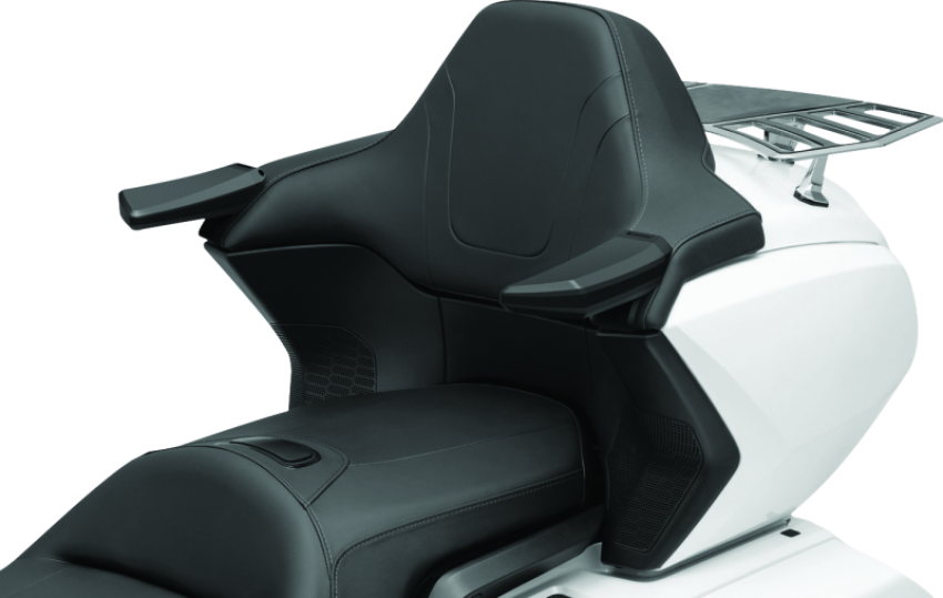 Kuryakyn 6770 Omni Passenger Armrests Black