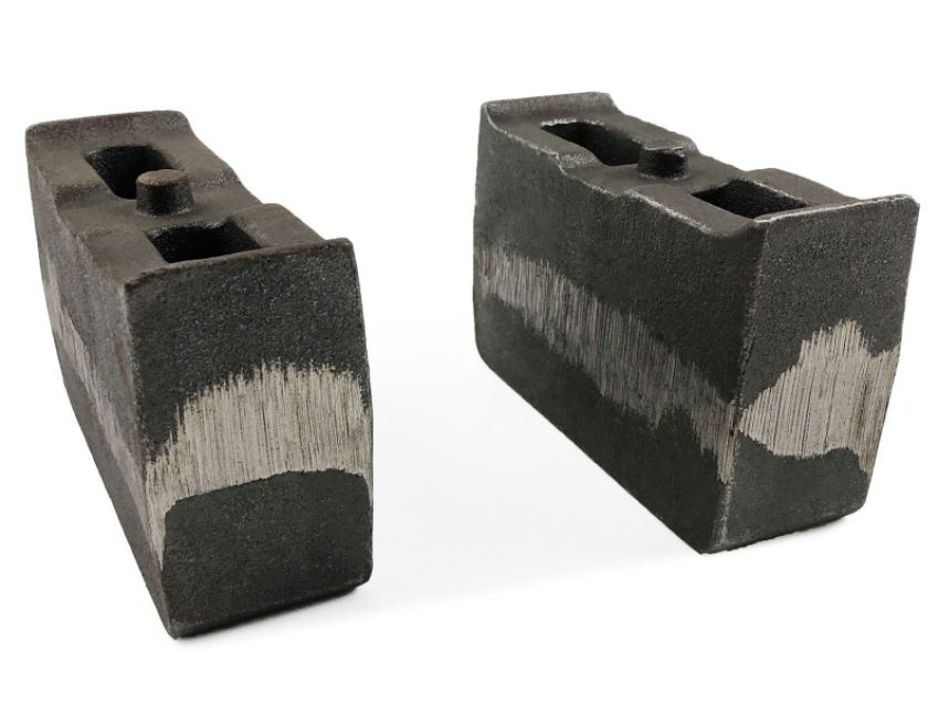 Tuff Country 79059 01-10 Chevy Silverado 2500HD/3500 4wd 4in Cast Iron Lift Blocks Pair