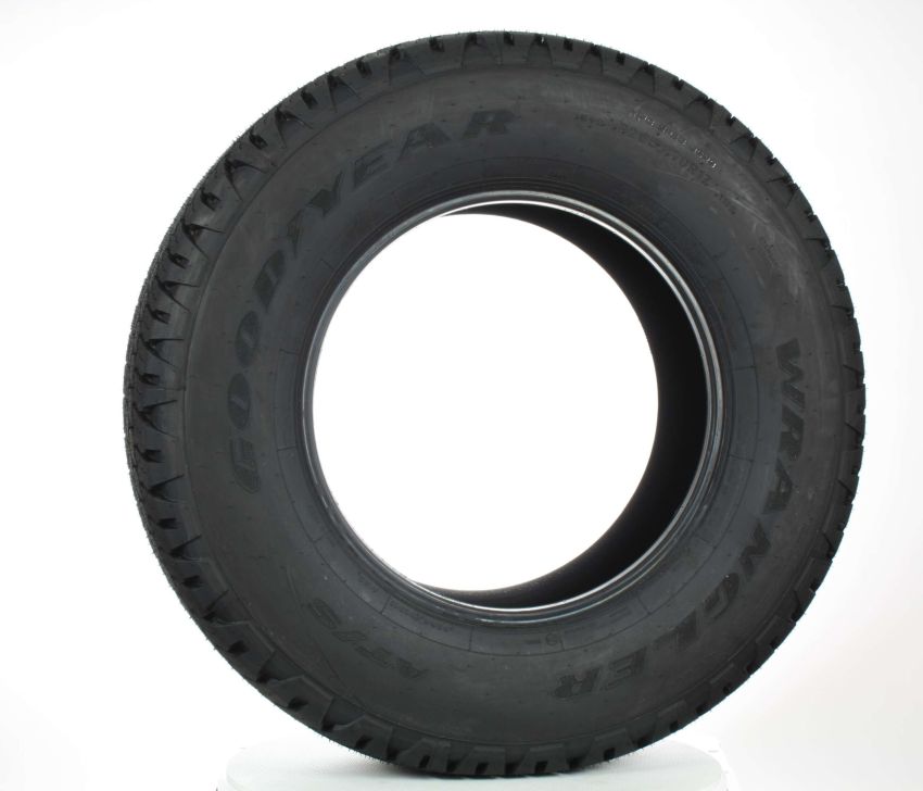 GOODYEAR Wrangler AT/S 275/65R18 All-Season
