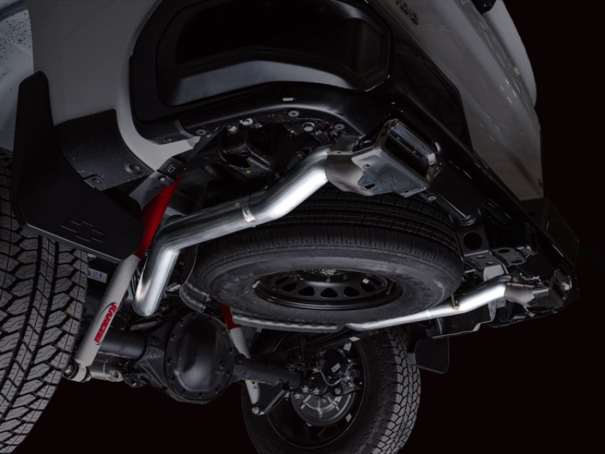 AWE Tuning 3015-31200 AWE 4th Gen GM 1500 5.3L 0FG Catback Split Rear Exit (w/ Bumper Cutouts) - OE Tips