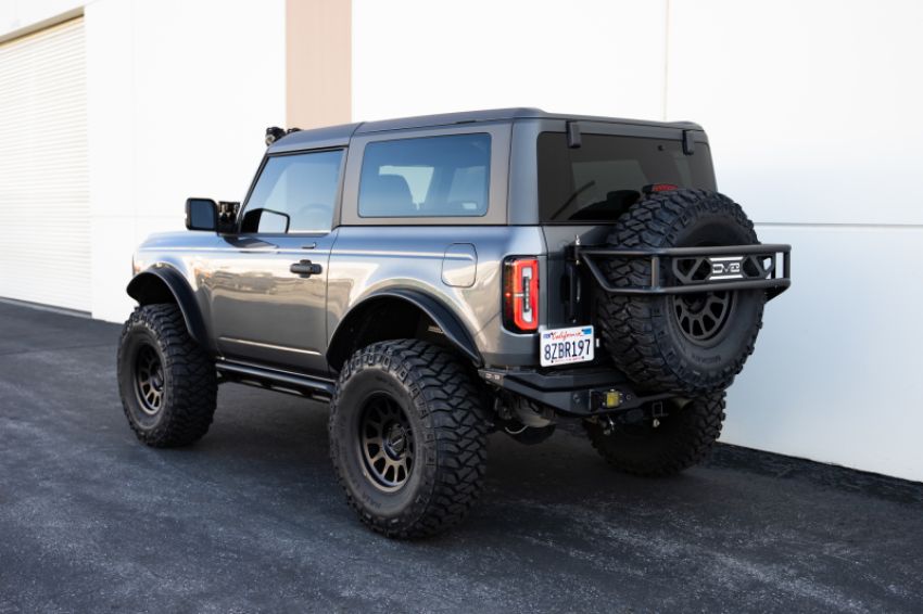 DV8 Offroad SRBR-04 21-23 Ford Bronco FS-15 Series 2-Door Rock Sliders